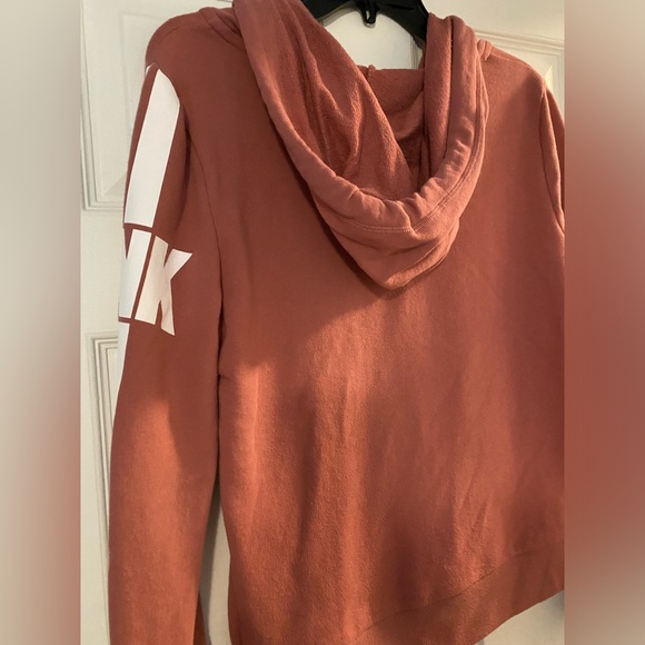 2 VICTORIA SECRET PINK HOODIES!🤩 - Picture 16 of 17